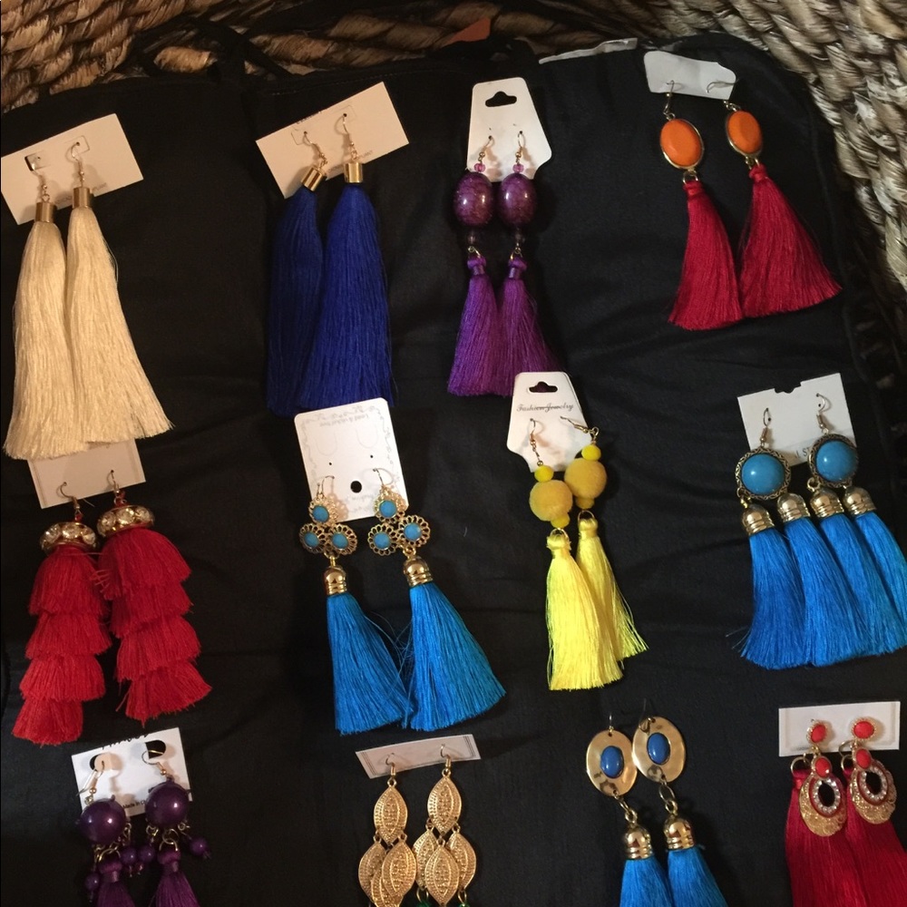 Tassel earring - Picture 2 of 2